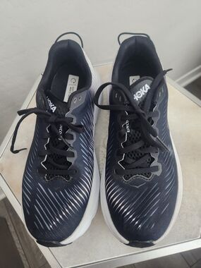 Hoka Women's Black and Grey Running Shoes - Bondi-Style Cushioning Size 7